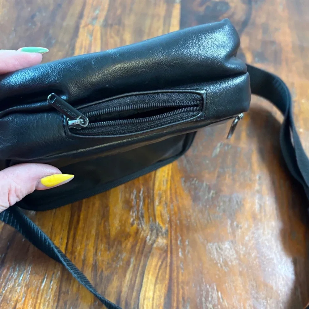 Case Logic Black Faux Leather Crossbody Tech Bag Small Travel Organizer Pouch